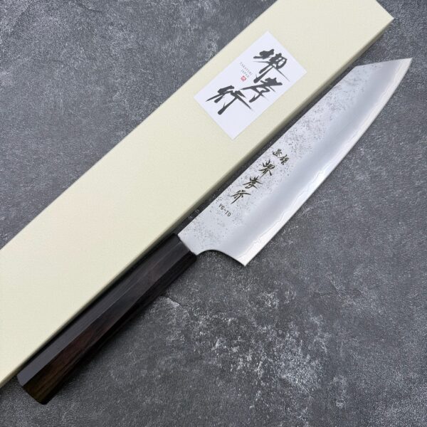Sakai Takayuki VG10 Nashiji Kengata-Gyuto 190mm